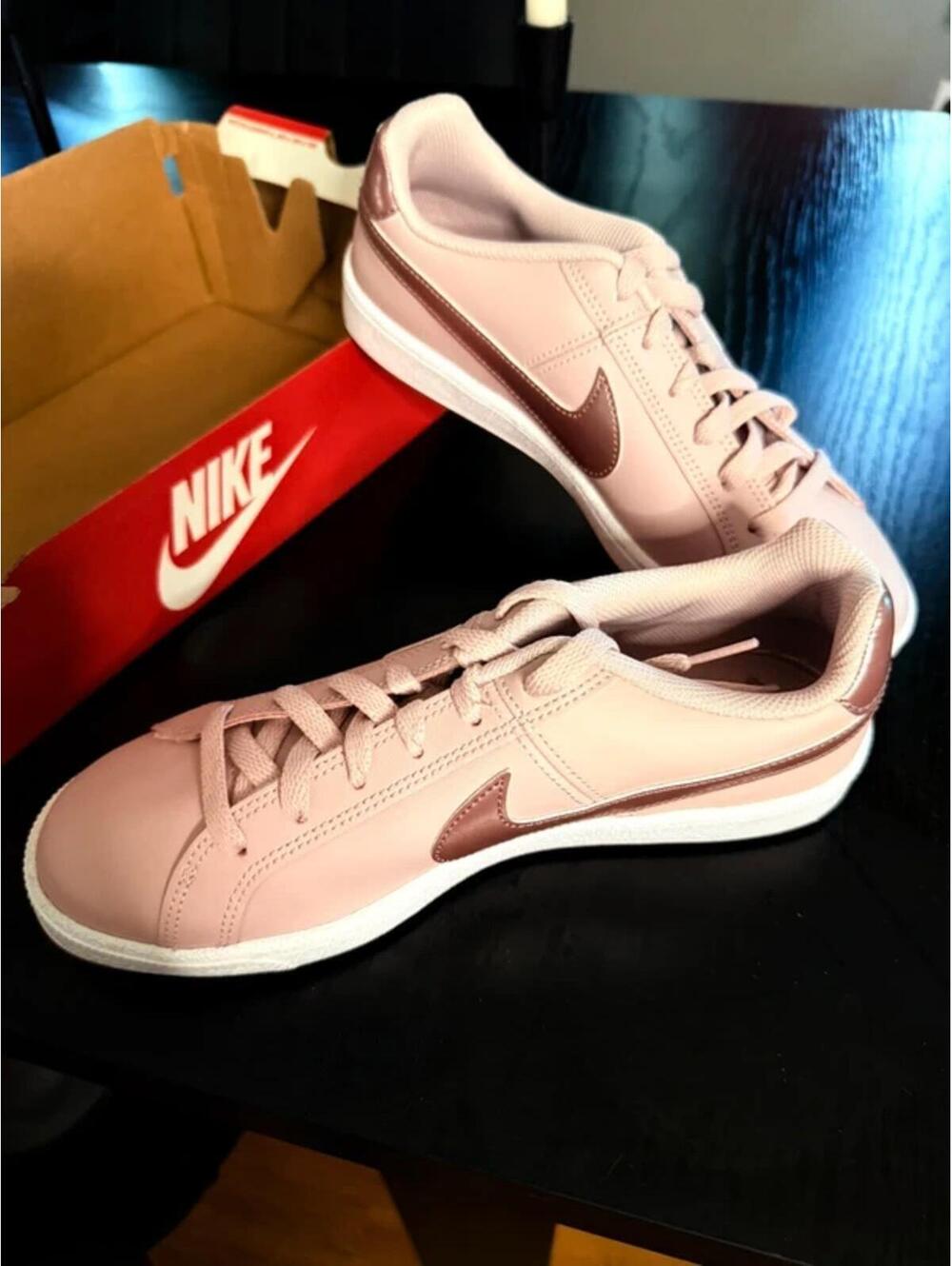 Nike Court Royale Smokey Rose Sneakers Women’s 8 NWT